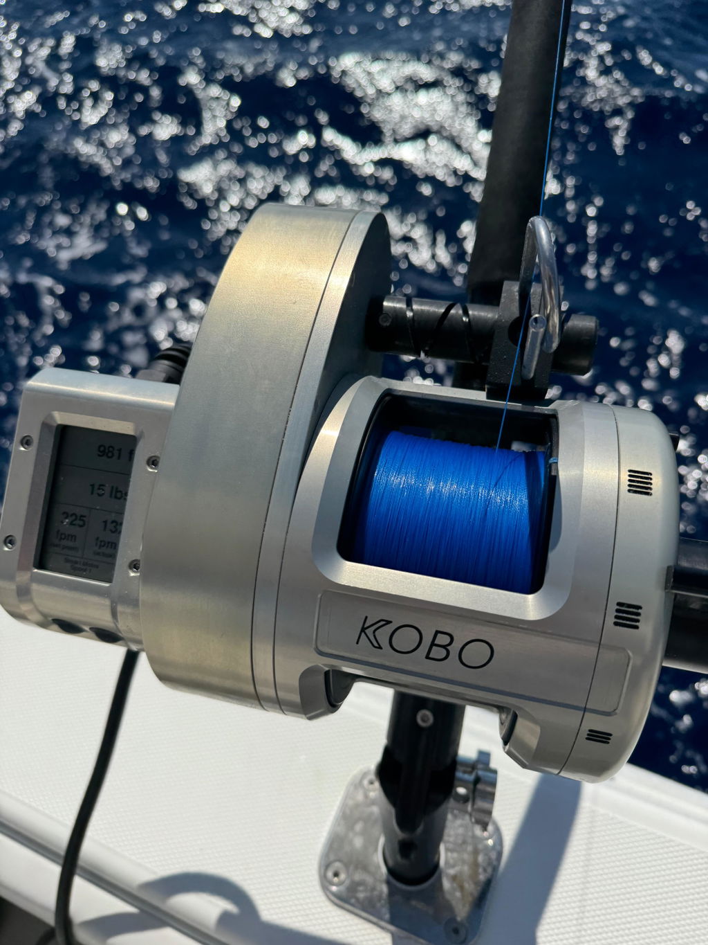 harga reel shimano terbaru 2018 Spinning 22 Stella C2000S Model 2022 – WAFUU JAPAN Hook:12/0 PRO SERIES large decal Fishing Rod Holder Fishing featuring advanced line management