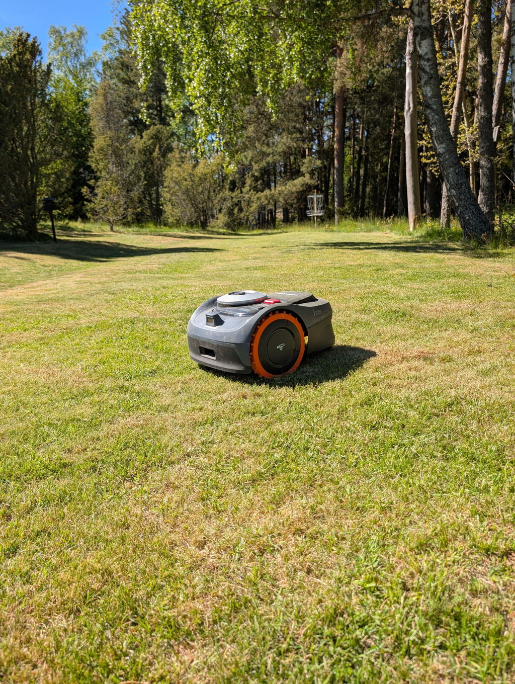 Segway Navimow i108E rajalangaton robottileikkuri + VisionFence 800 m2