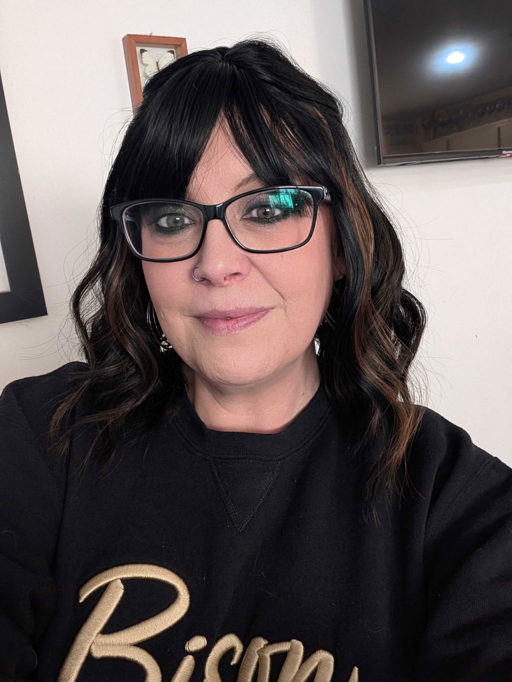 12-Inch Black (Toffee Highlights) Wavy Synthetic Wig