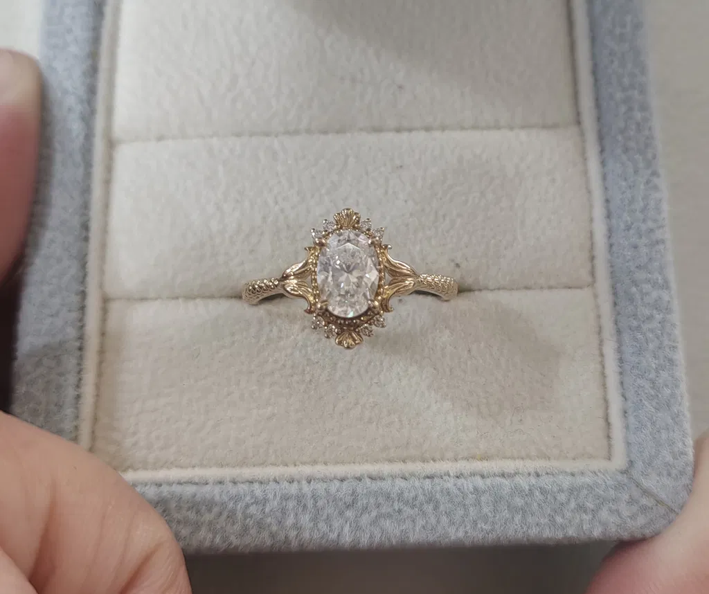 Vintage Ocean-Inspired Oval Cut Moissanite Mermaid Tail & Shell Engagement Ring - Sirena