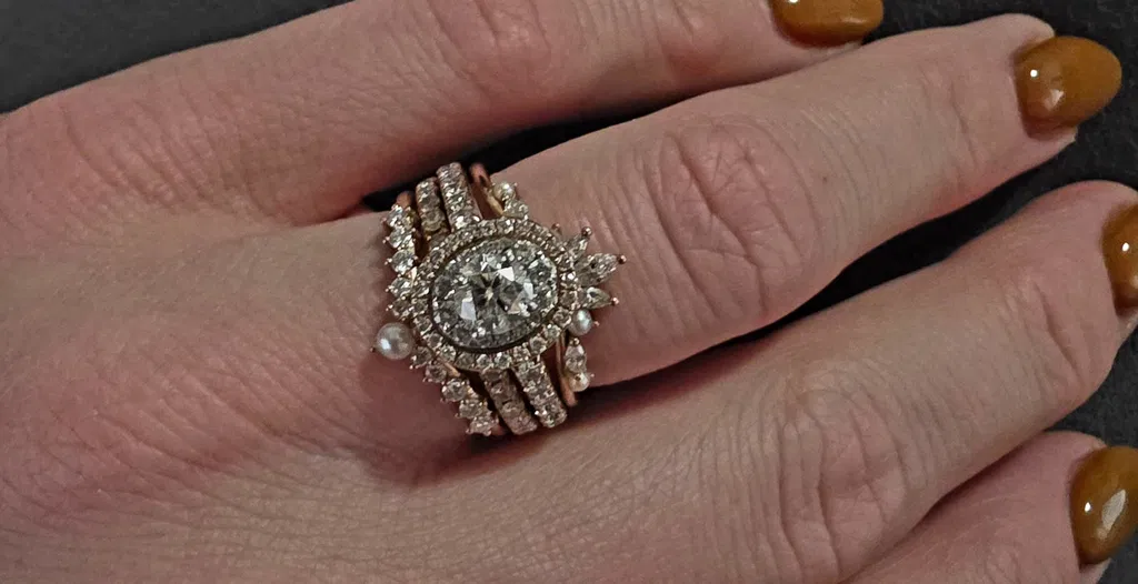 Classic Curved Wedding Band With Pearl & Moissanite