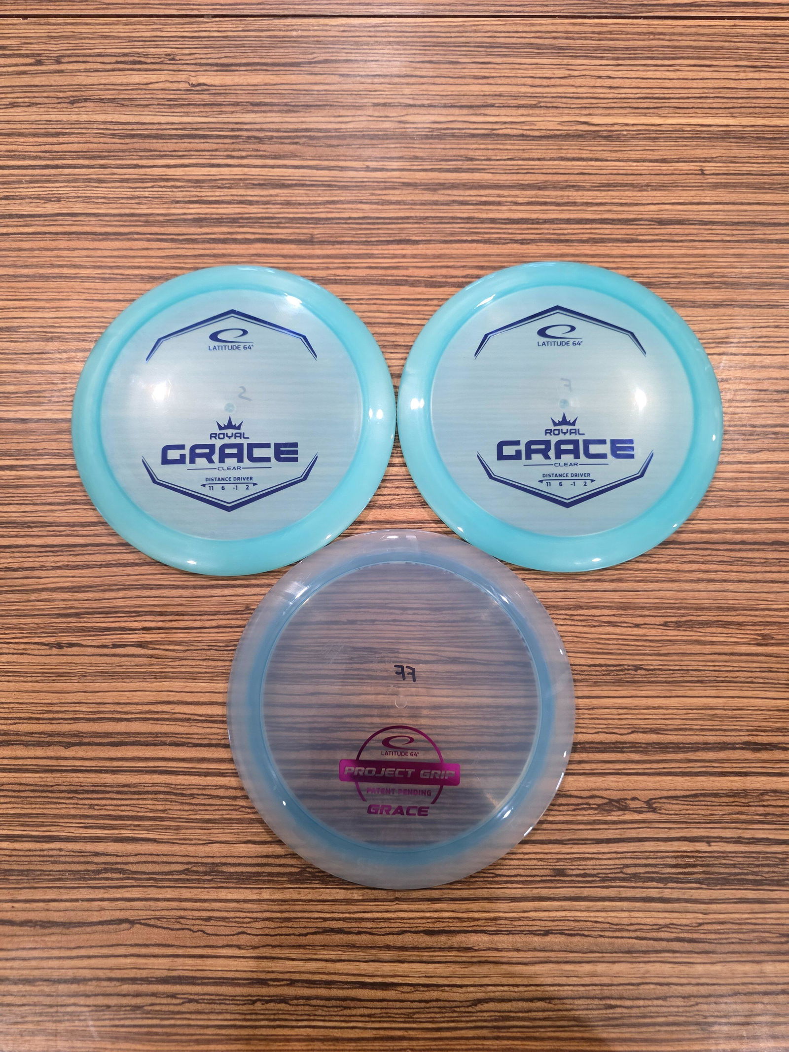 Latitude 64 Royal Clear Grace | Distance Driver (11, 6, -1, 2)