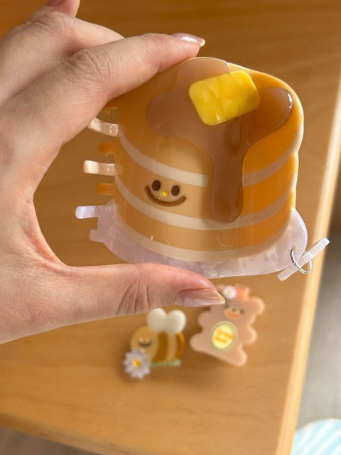 Butter Muffin Hair Claw & Bee  Bear Hair Clip Set