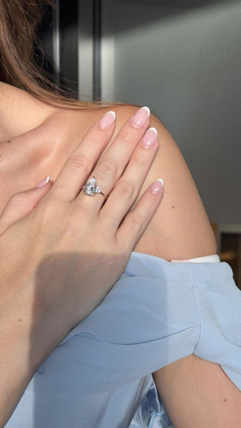 Juliette丨3CT Pear Cut Lab Grown Diamond Cluster Ring with Round Accents in 14K Gold/Platinum