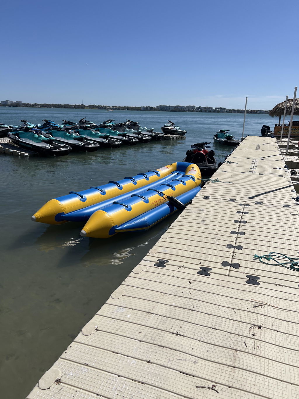Island Hopper Elite Class 6 Passenger Inline 19' Banana Boat Tube