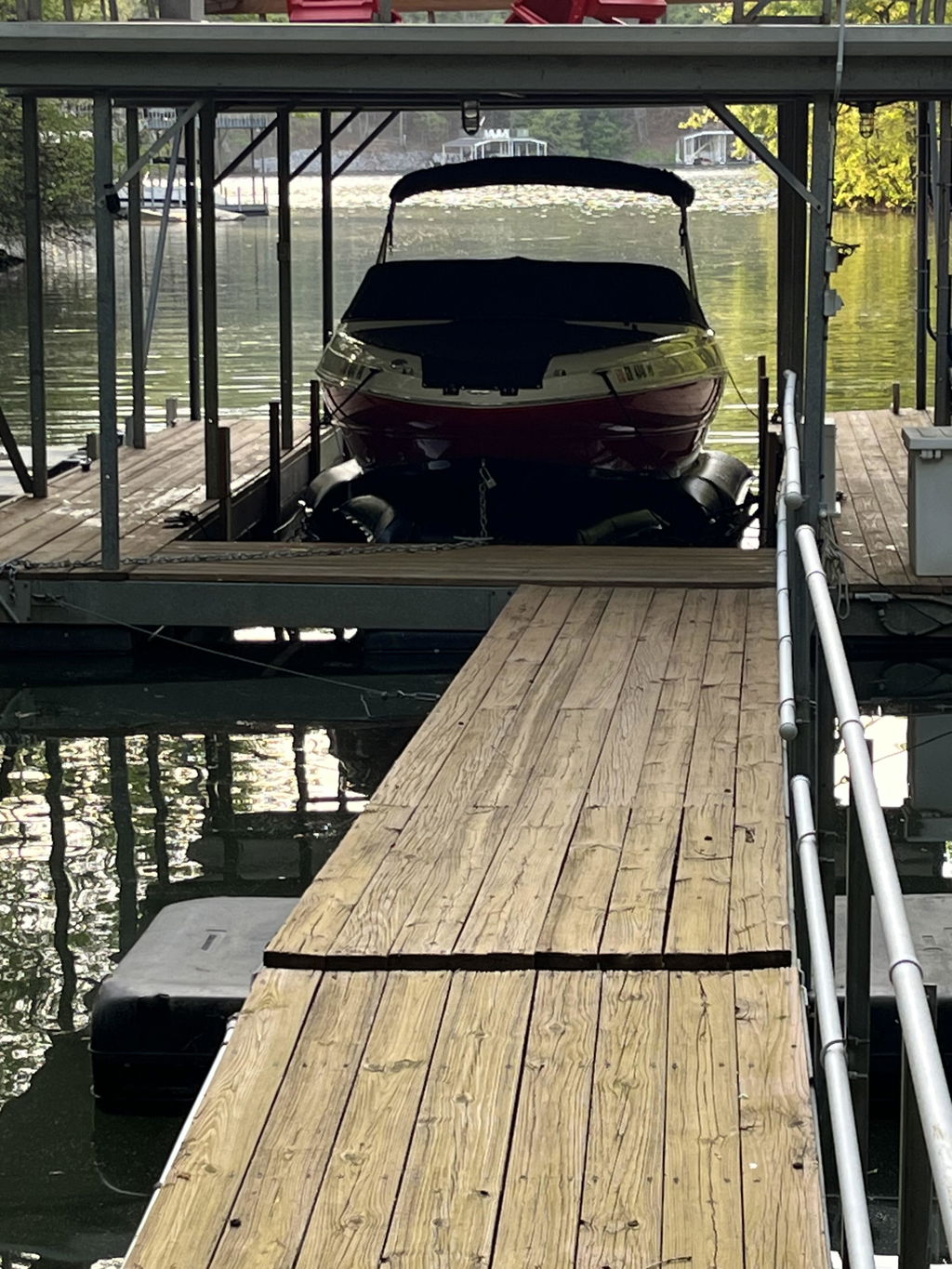 Air-Dock Inflatable Boat Lift - Floating Lift For Up To 18,000 LB. Boats