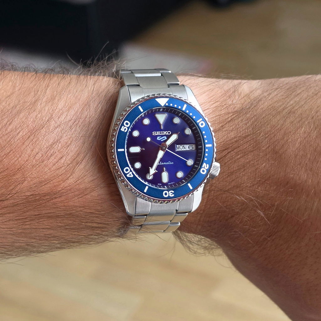 Seiko 5 Sports SKX Midsize Denim Blue (Unisex) Damenuhr - SRPL77K1