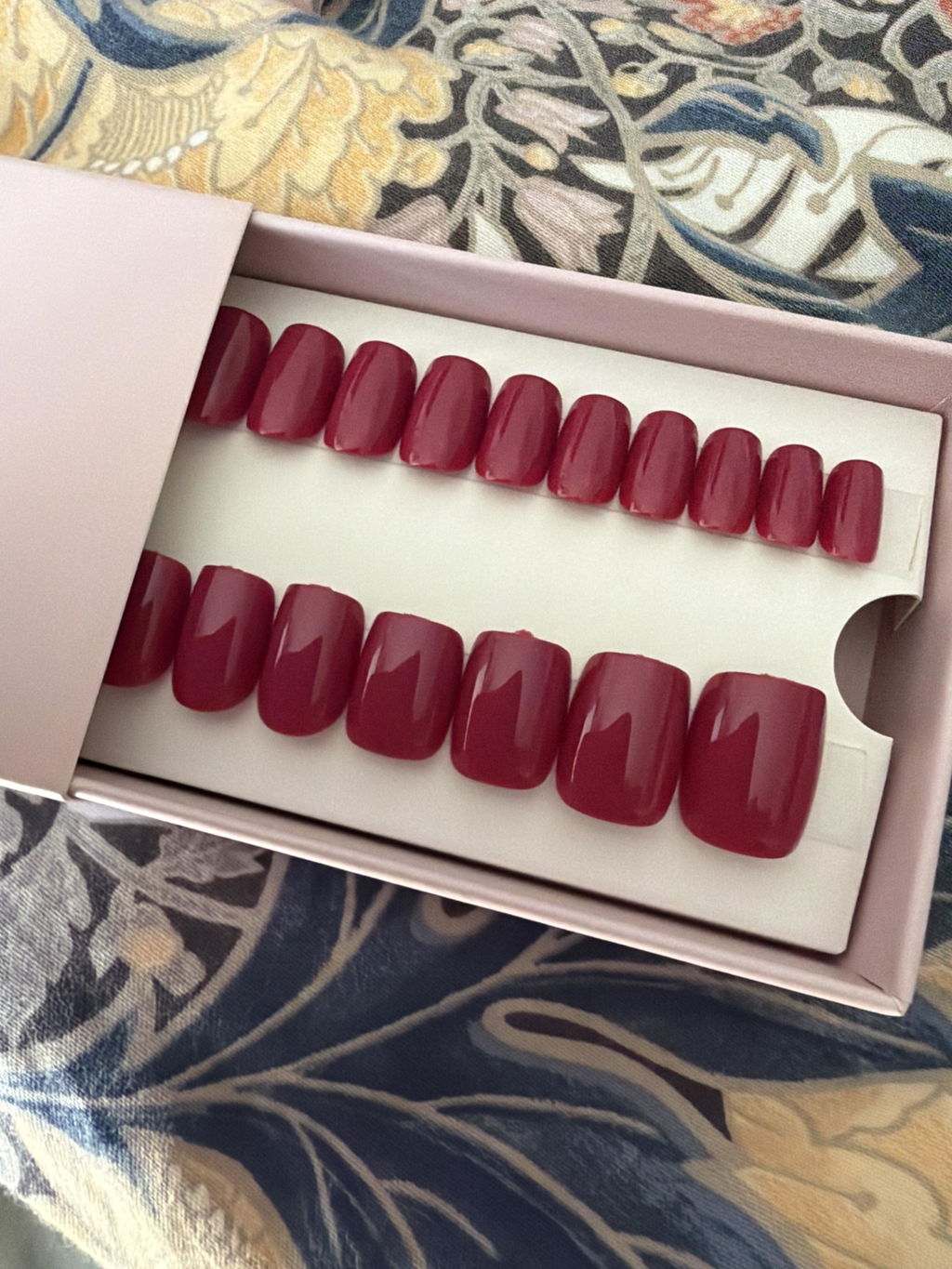 Liora Nails