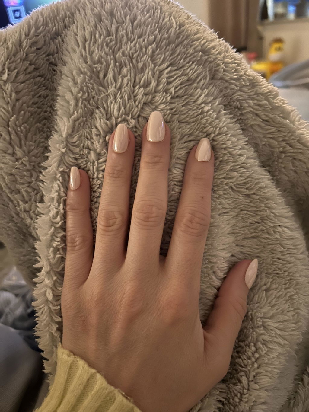 Glazed Pink Short Almond
