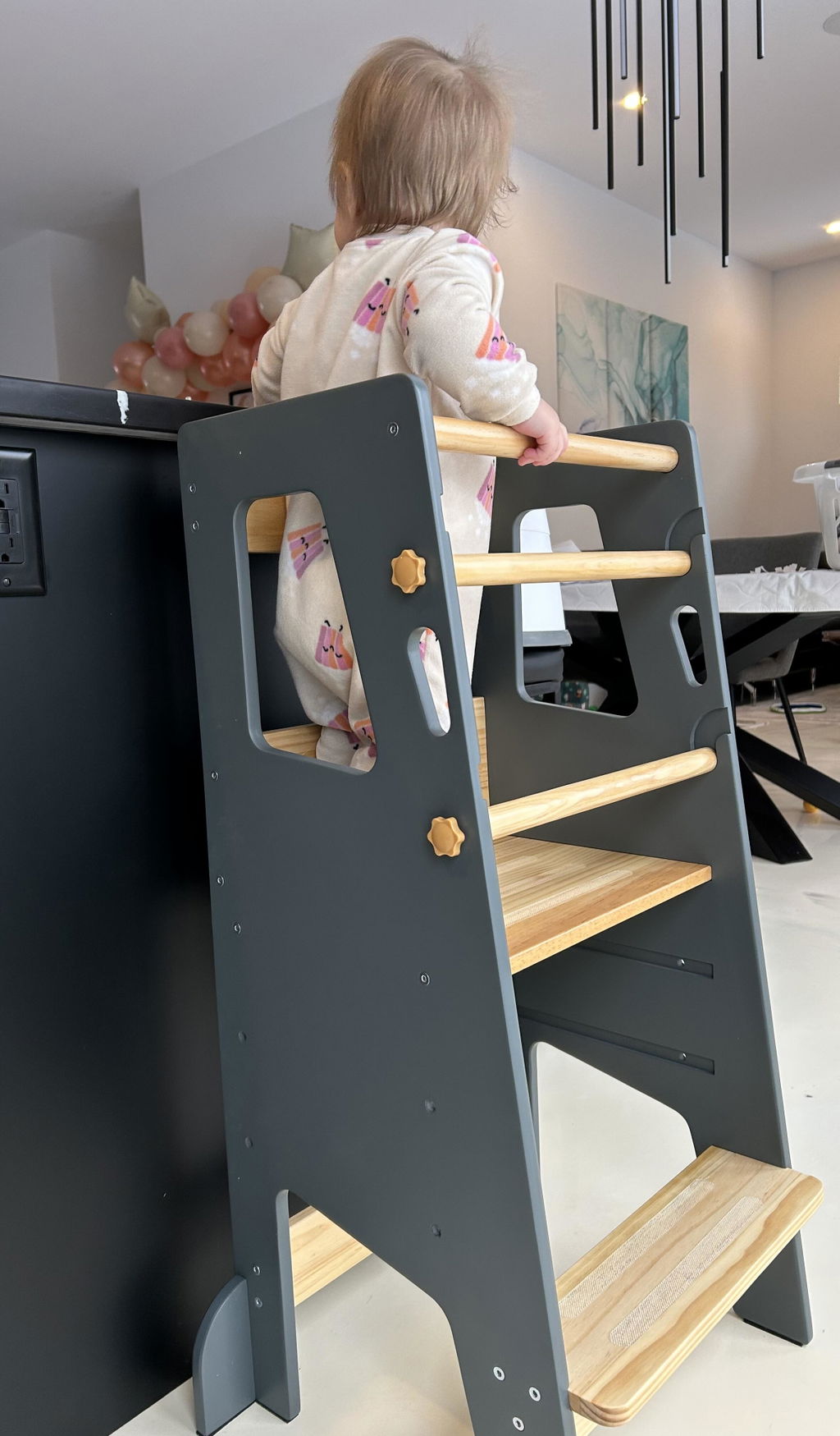 Learning Tower - Kitchen Helper Stool - White