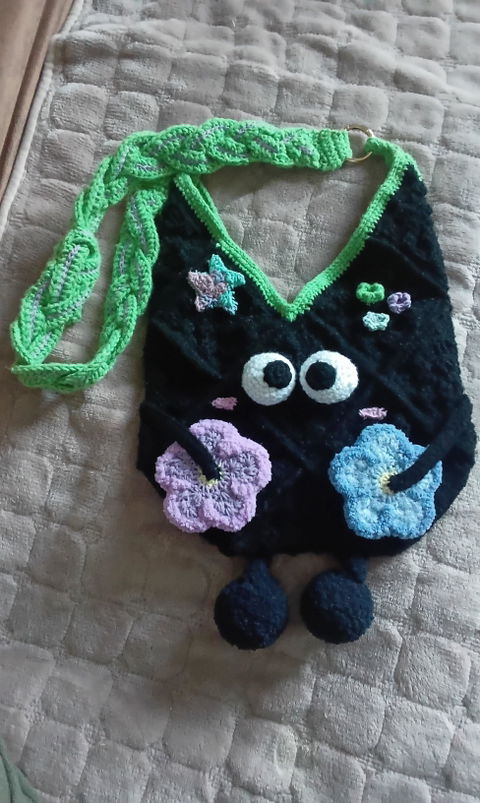 Googly tote ALL IN 1 crochet pattern