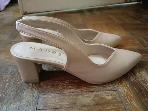 Vivy Pointed Slingback Heel