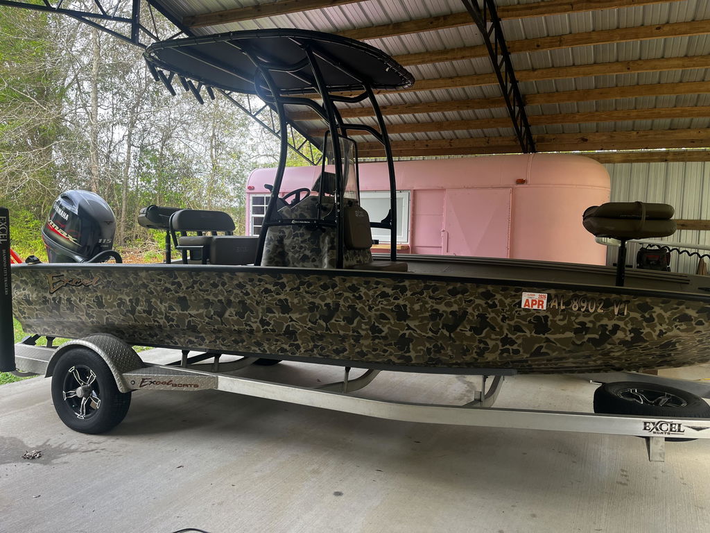 Black Powder Coated Pro 600 Heavy Duty T-Top w/ 5 Rod Holder  (Ships ~ July 29th)