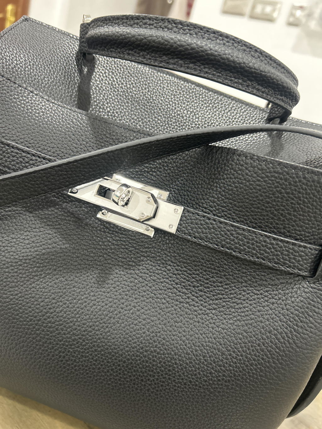 AURA DAILY BAG - BLACK