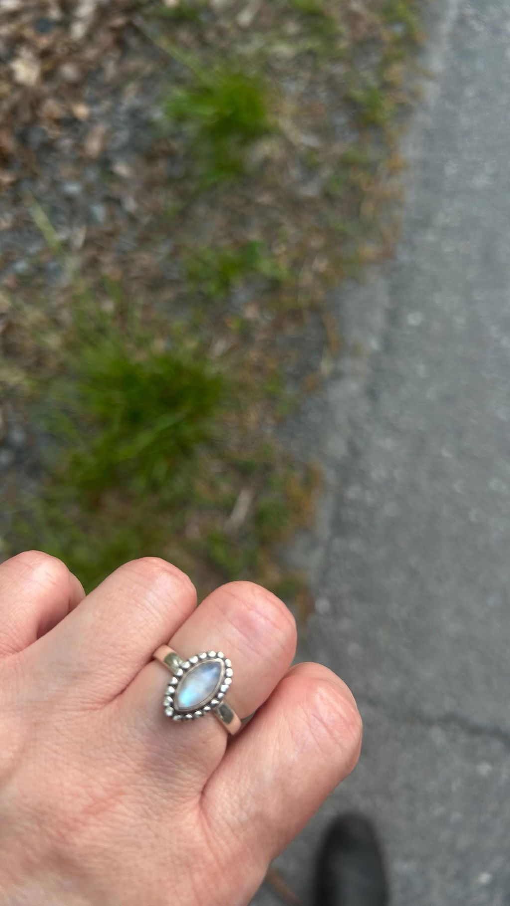 Maui Ring ~ Moonstone ~ Sterling Silver 925 ~MR016