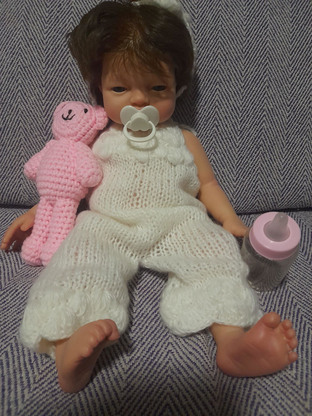 Bebé Reborn Silicona "Miel" (43cm, 2.3kg) – ¡Bebe, Hace Pis y Tiene Pelo Real! 