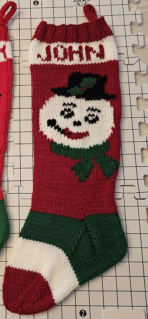 Mr. and Mrs. Santa Stockings Pattern – Mary Maxim