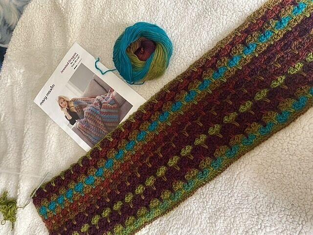 Jeweled Dragon Throw – Mary Maxim