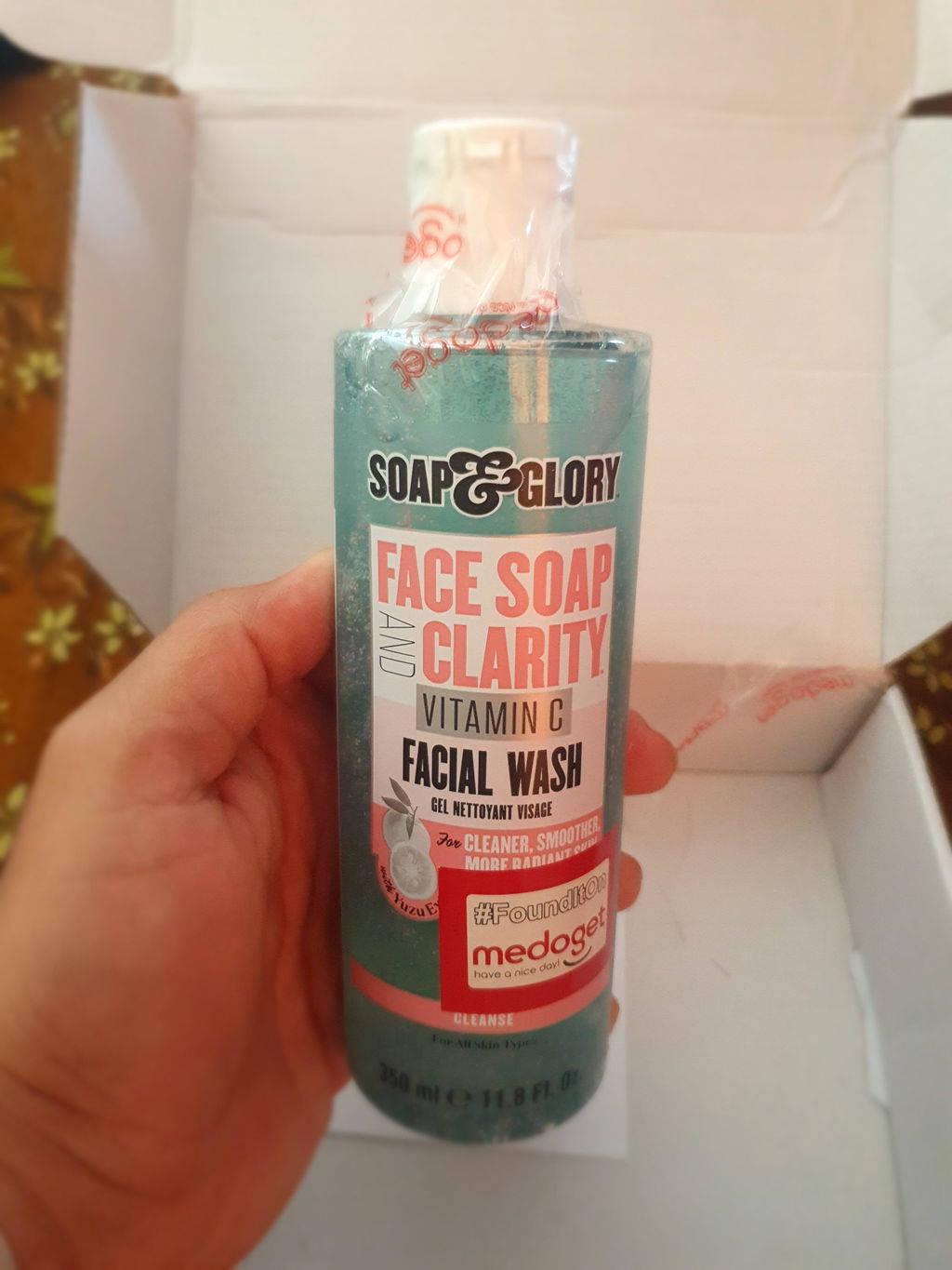 soap and glory vitamin c lip balm & Glow With It 10% Serum 2) Clean on Me Mini Soap & Glory The Bright