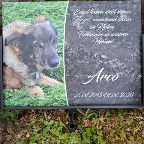 Personalisierte Gedenktafel für Hunde