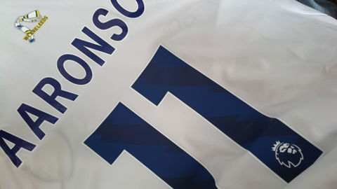 Jersey 2025/26 Leeds United Local Manga corta Versión Fan