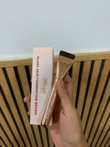 Glass Skin Foundation Brush 18