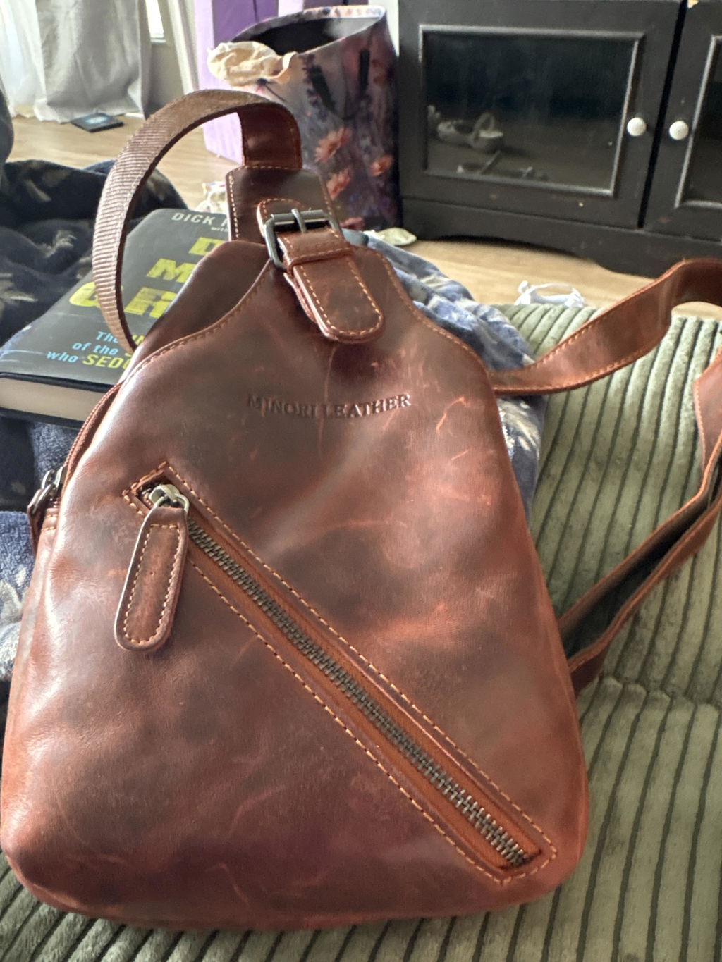 Sydney Leather Crossbody Bag – Unisex – Chestnut