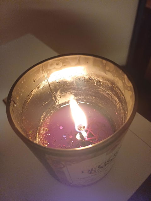 Delicious Bakery scented soy candle - "Tales by Firelight" 300 ML
