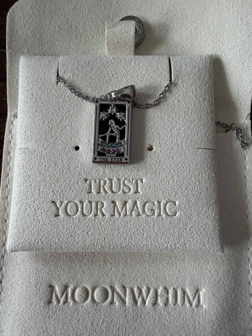 LET FATE CHOOSE YOUR NECKLACE