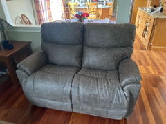 Trouper Power Reclining Love W/Headrest In Sable