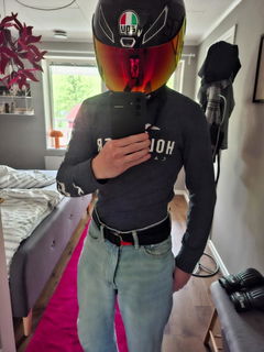 best ua for under snowboard helmet Do you wear your goggles under or over your helmet? @outdoormaster.official  #snowboarding #sponsored @_tessapham