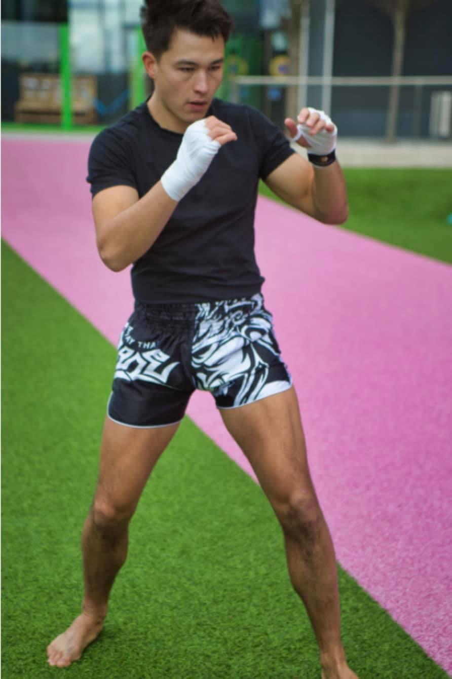 OOWEE | The Art of 8 Limbs ★ Black Muay Thai Shorts with White stripes