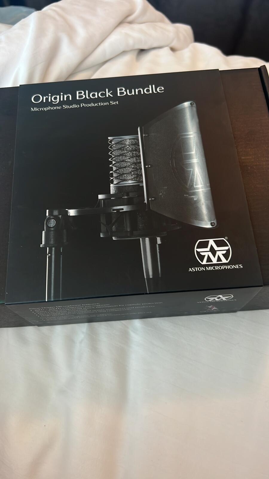 Aston Microphones Origin Large-diaphragm Condenser Microphone Bundle - Black
