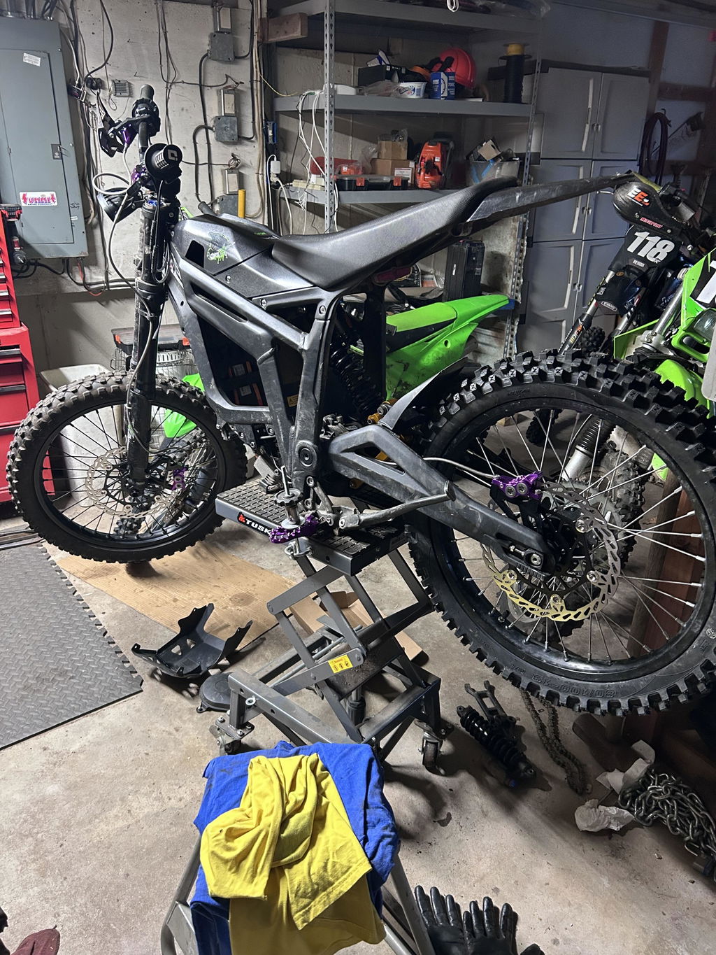 250mm Oversize Front Rear Brake Disc & Bracket for Talaria Sting MX3 / Talaria Sting R MX4 / Talaria XXX / X3 Pro (XXX Pro)