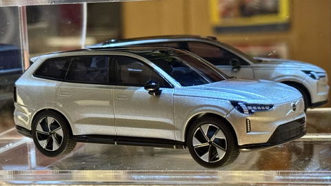 Volvo EX90 2024 Argent Aurore 1/43 – Norev