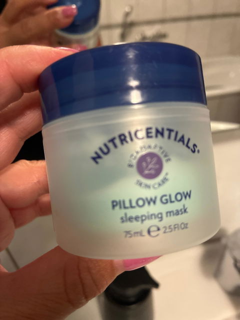 Nutricentials Pillow Glow Sleeping Mask