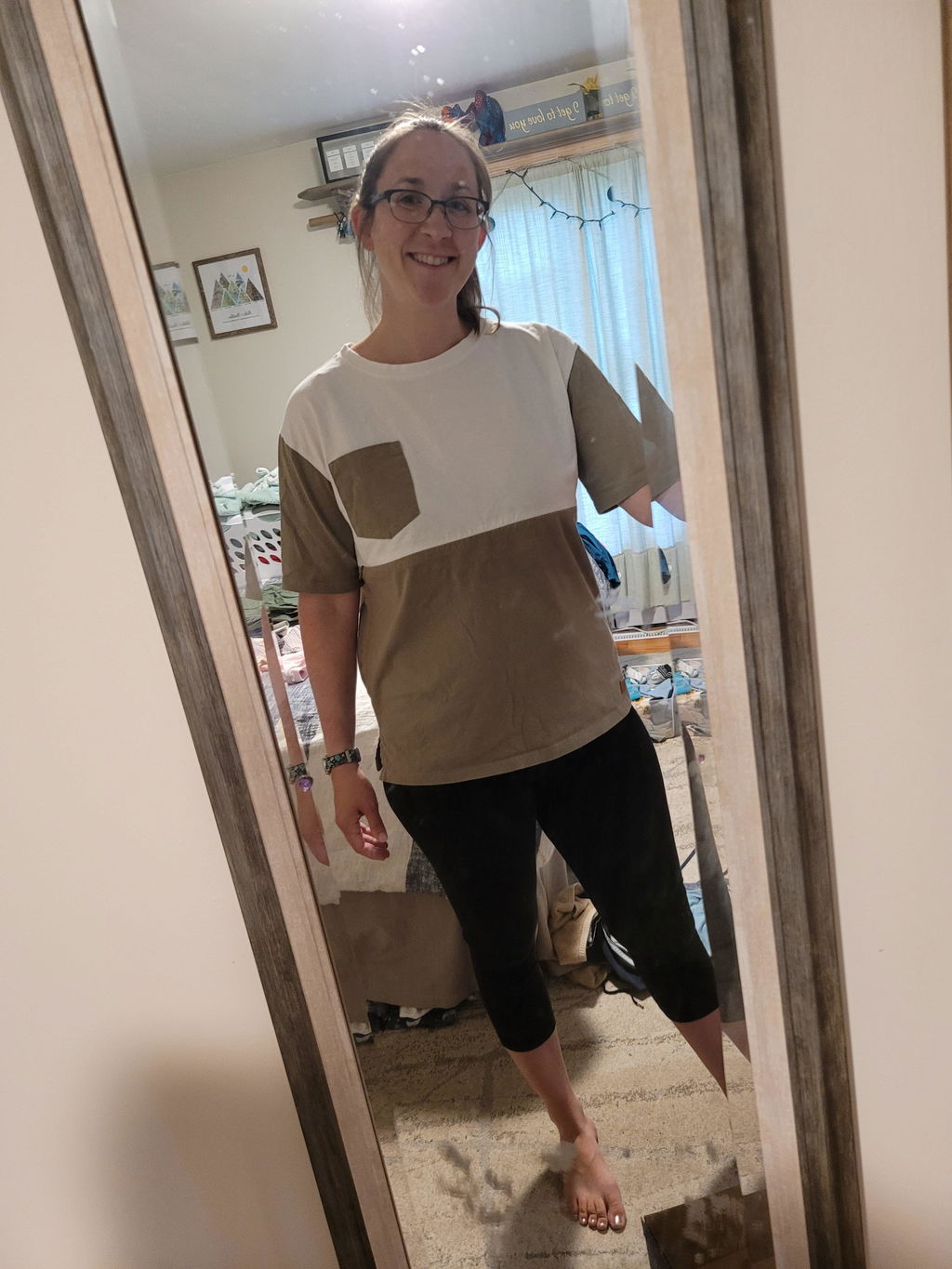 Cotton Nursing Pocket T-Shirt - Hidden Zipper - Moss/White POCKET
