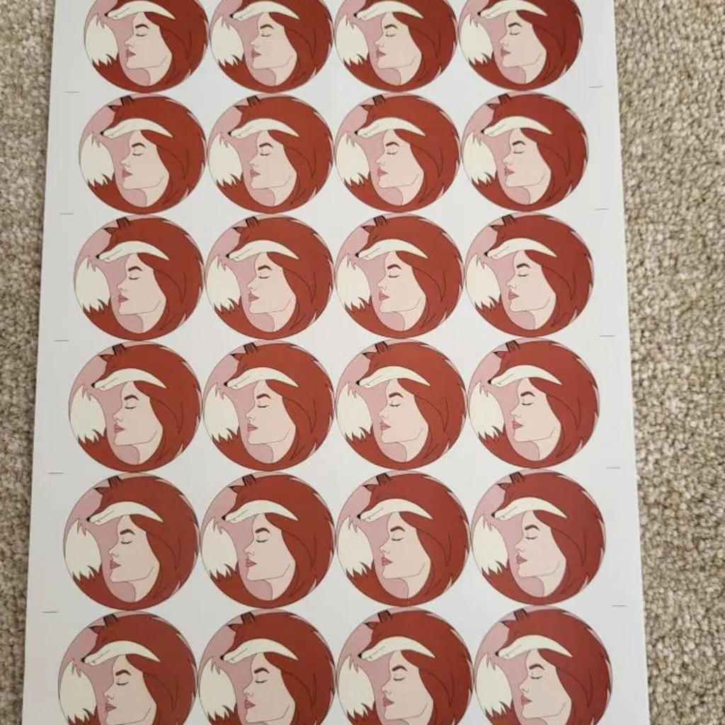 Sticker & Etiket | Yuvarlak · Kuşe Kağıt · Özelleştirilebilir