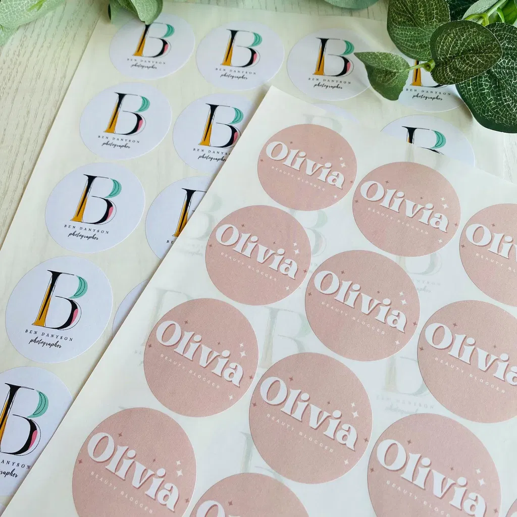 Sticker & Etiket | Yuvarlak · Kuşe Kağıt · Özelleştirilebilir