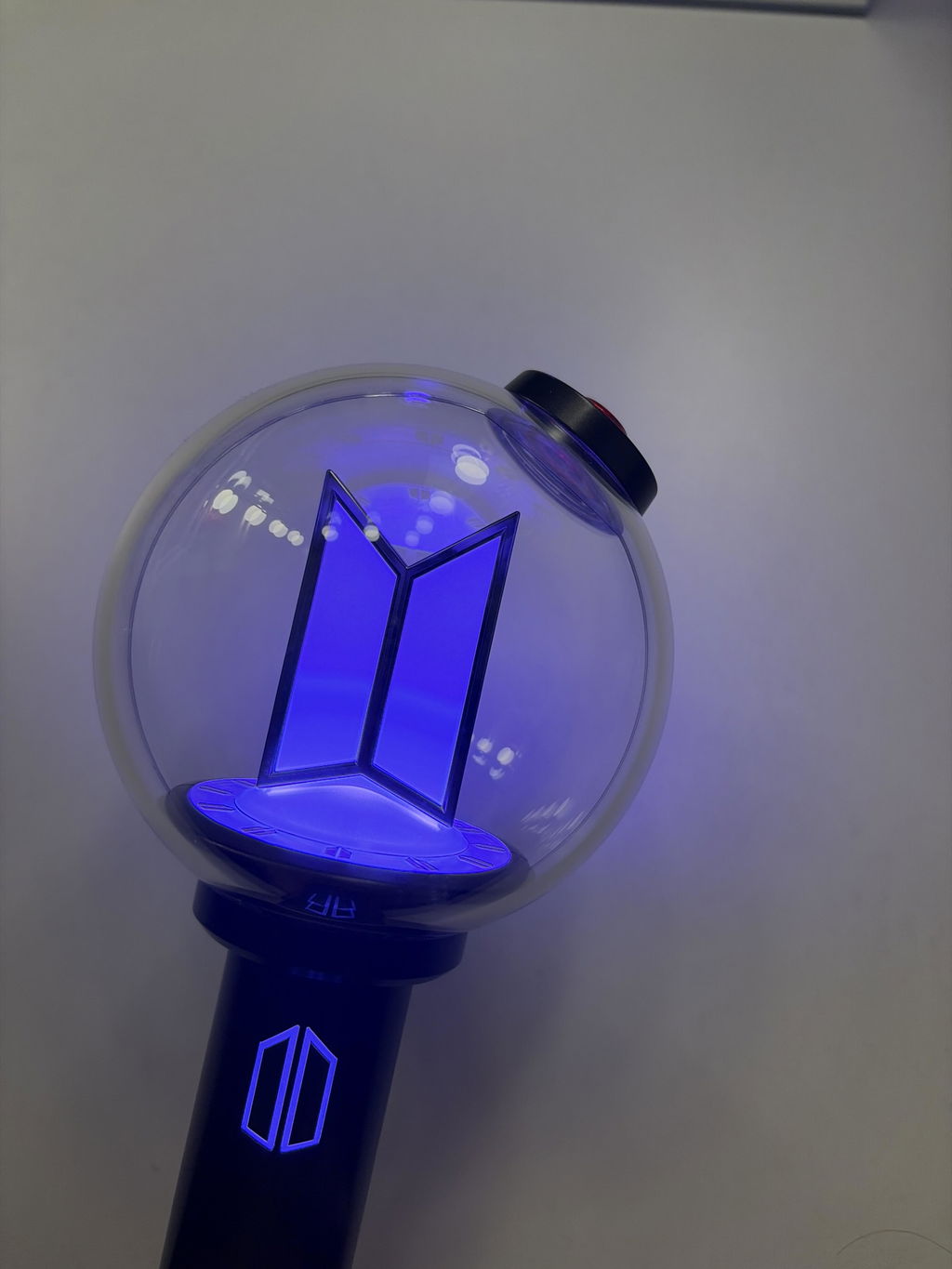 BTS Army Bomb - Official Lightstick Version 4 (new version)