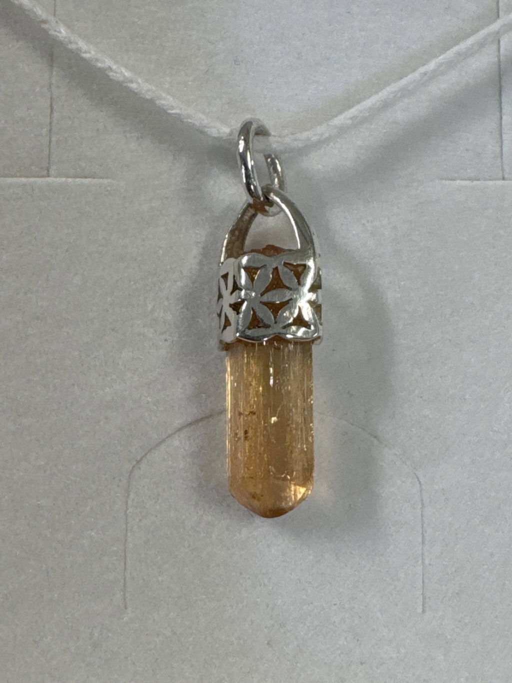 Réservé - Pendentif Cristal de topaze Impériale en argent massif et fleur de vie - Sauvage