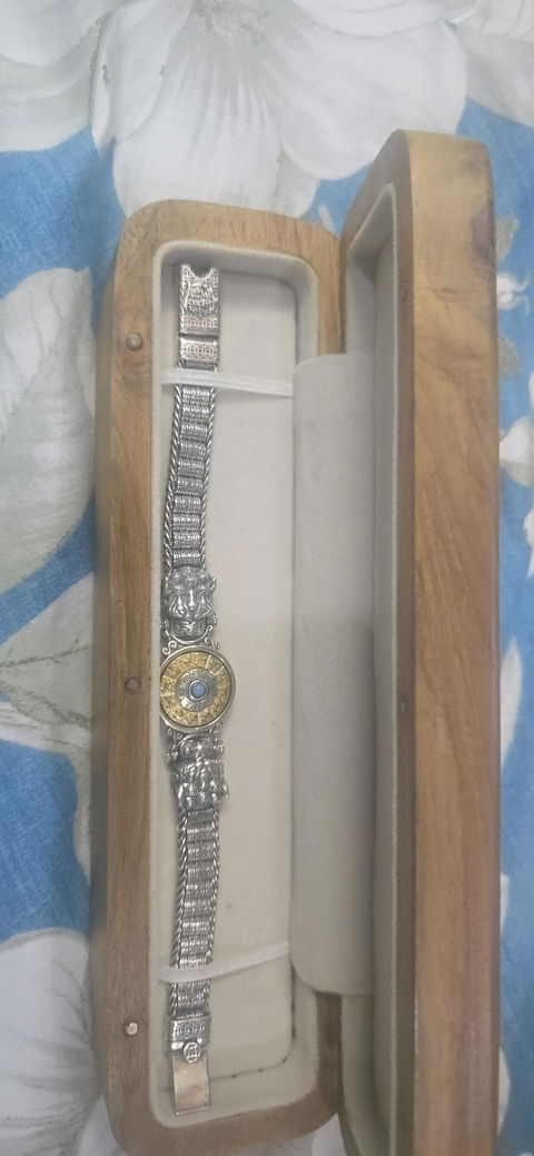 Revolving Zodiacs Dragon Bracelet