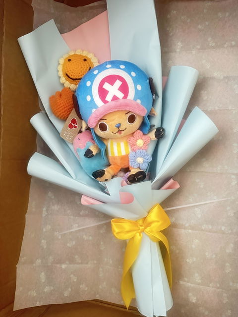 Cute Reindeer Doctor Pirate Crochet Flower Anime Plush Bouquet