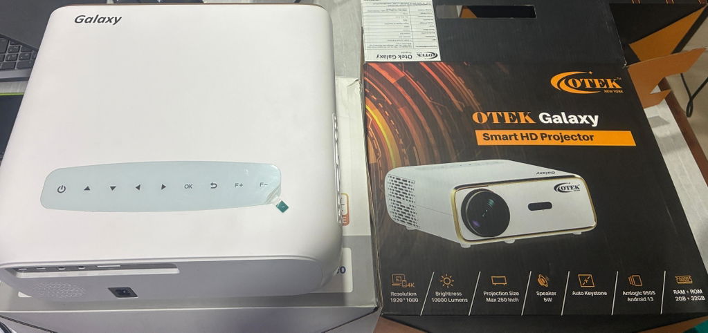 Play Smart FHD Projector
