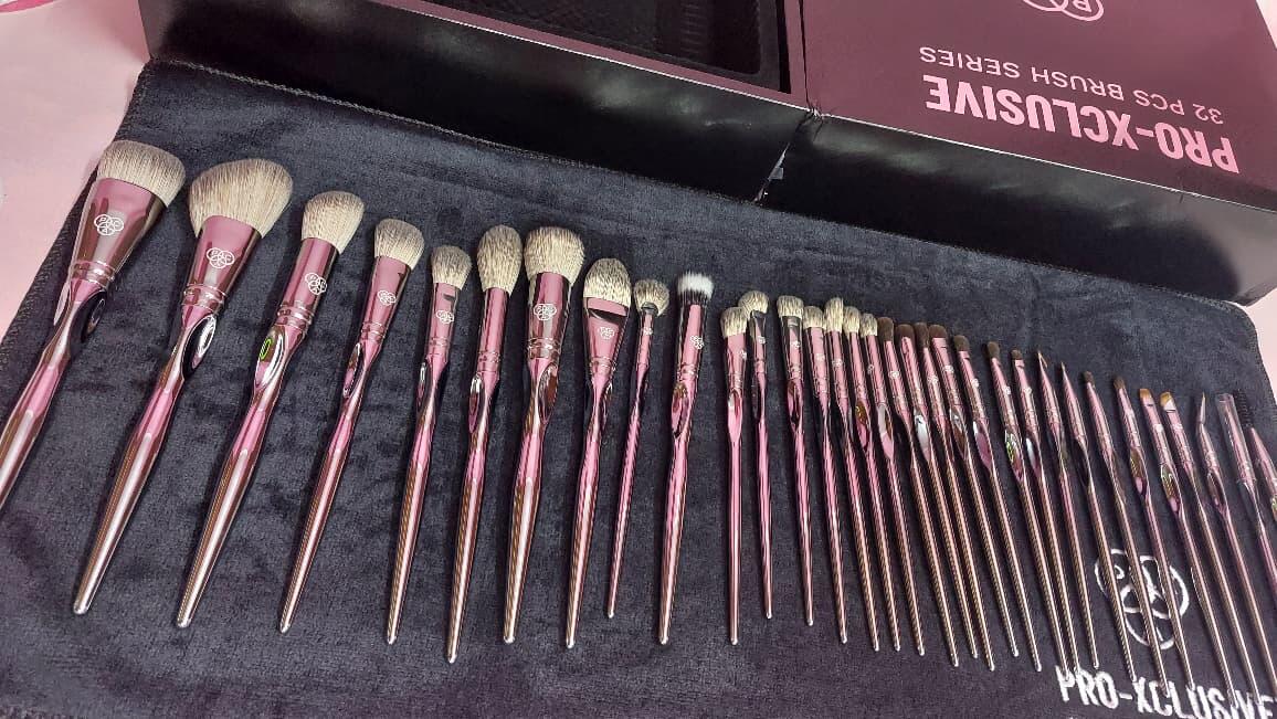 PAC Pro-Xclusive Series (32 Brushes) | Eye Makeup Brushes