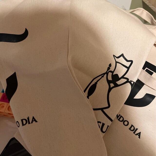 Custom Tote Bags With Logo – 220 gsm Fabric Weight Cotton, Reusable & Printable