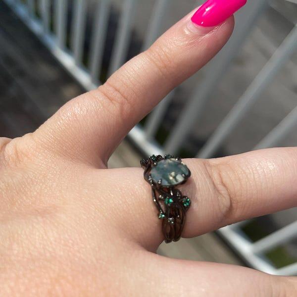 Unique black gold moss agate ring set Nature Inspired aquatic agate engagement ring vintage cluster emerald Leaf wedding ring set for women