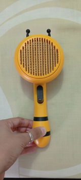 HoneyComb Self-Cleaning Brush