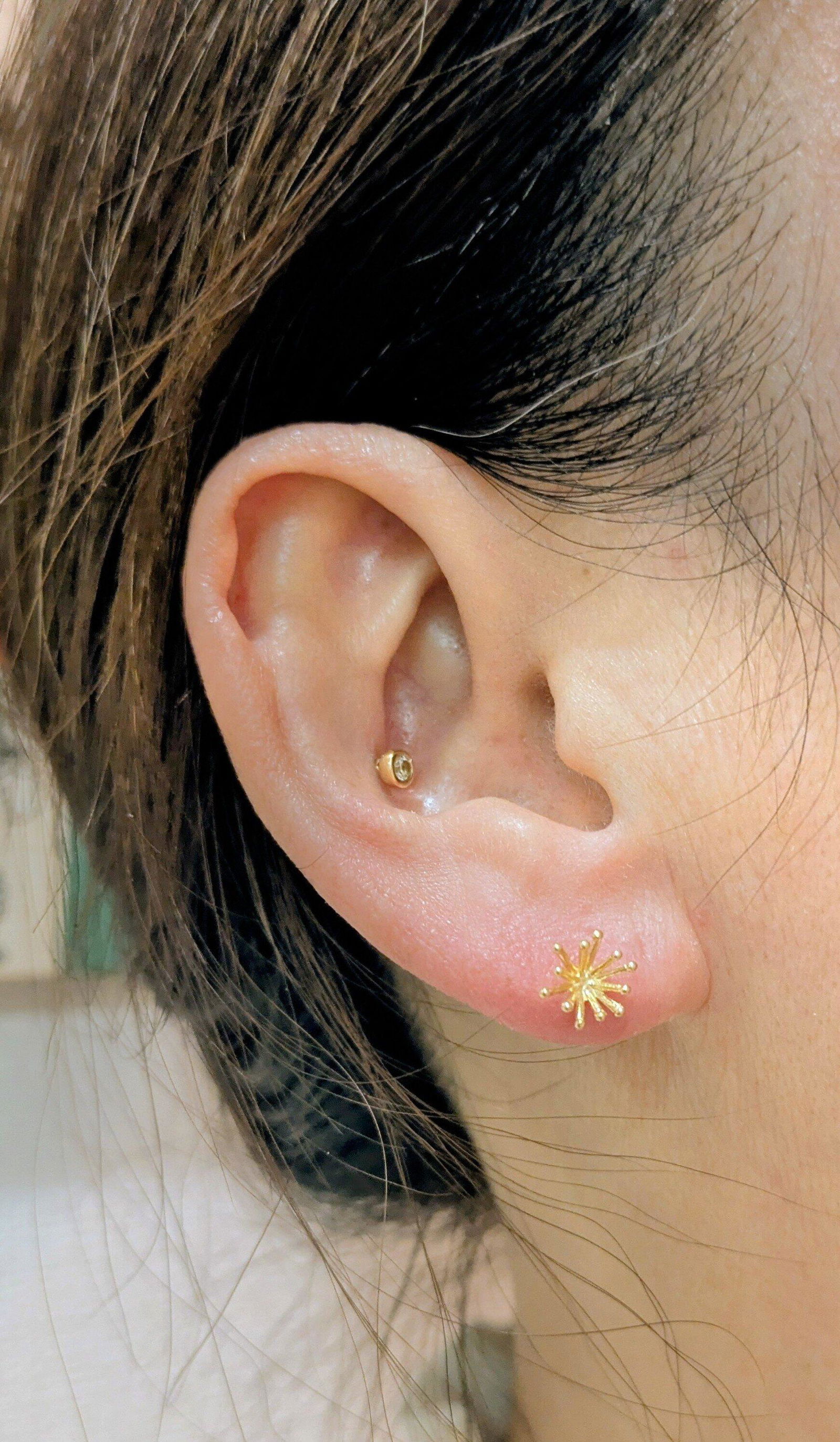 花火のボディピアス │K18yg ファイヤーワーク 軟骨ピアス – PICOLLET