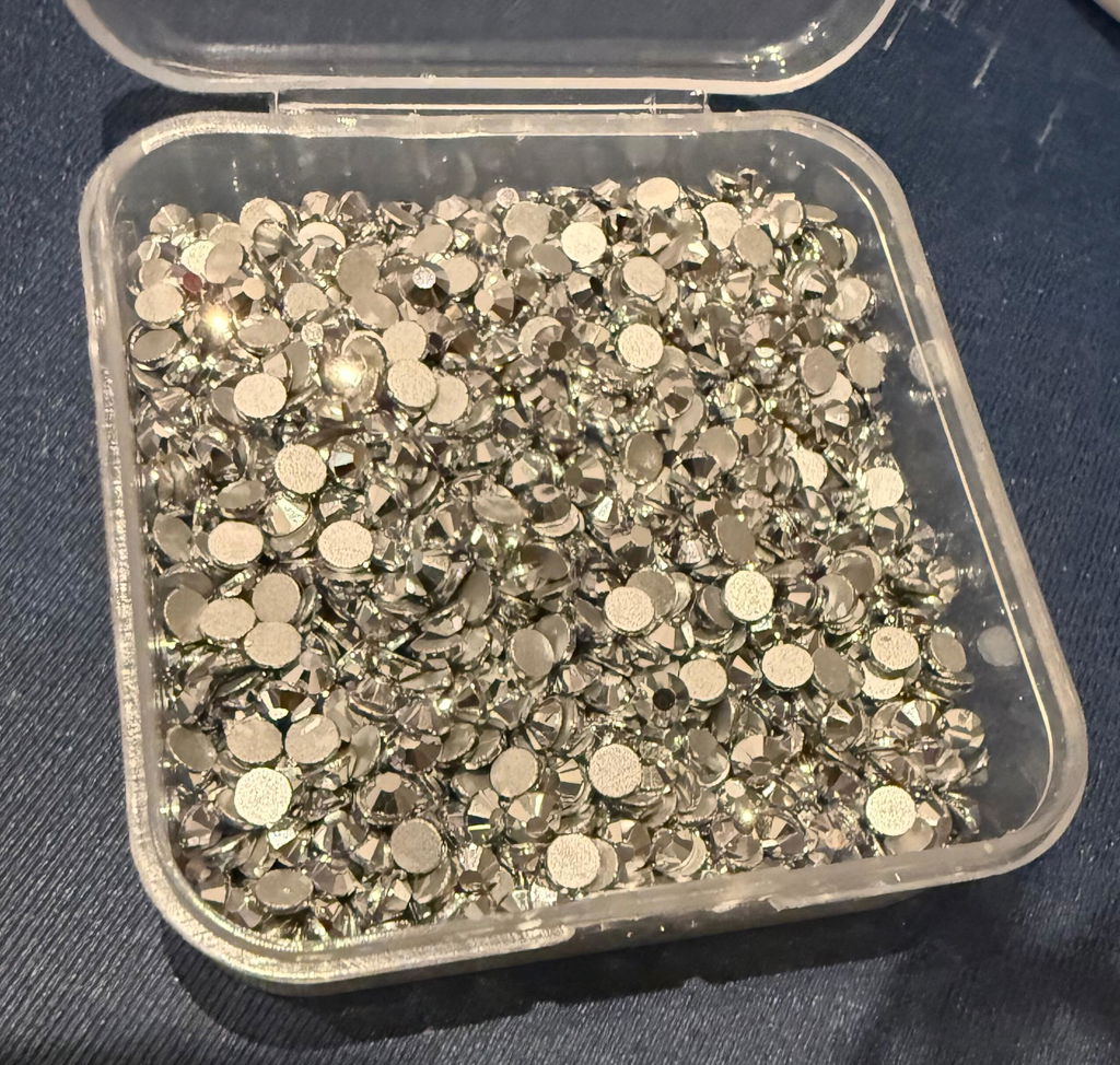 Silver Glass Rhinestones